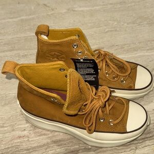 Brand New with Tags Nubuck suede CONVERSE size 6.5 Men / 8 Women Cognac